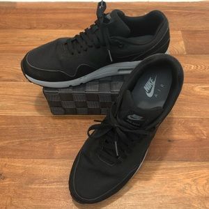 Mens Black Nike Air Max